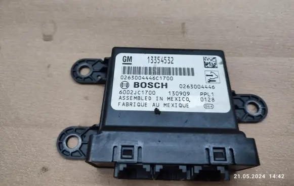 Opel Mokka Parking PDC control unit/module 13354532