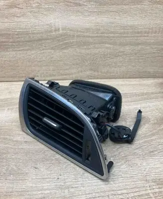 Audi A6 S6 C7 4G Dashboard side air vent grill/cover trim 4G2820901