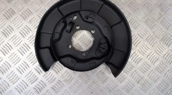 Toyota Prius+ (ZVW40) Rear brake disc plate dust cover 4650447050