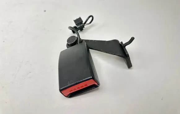 BMW 3 F30 F35 F31 Rear seatbelt buckle 7375447