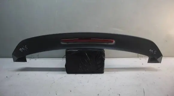 Tailgate/trunk spoiler