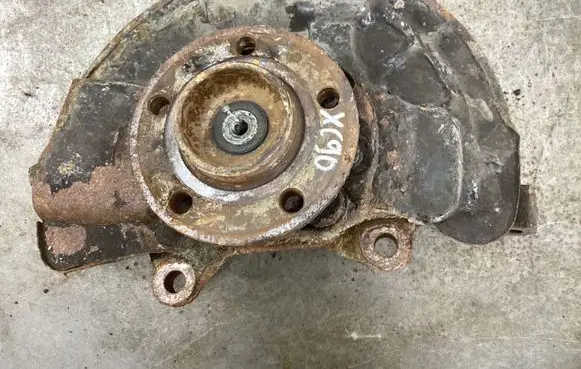 Volvo XC90 Front wheel hub