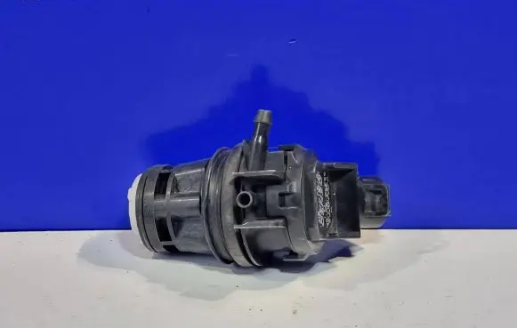 Toyota Prius (XW20) Windscreen/windshield washer pump 8533060180