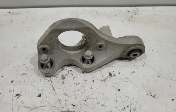 Volvo S90, V90 Driveshaft support bearing bracket 31401993