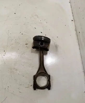 Audi A6 S6 C6 4F Piston with connecting rod