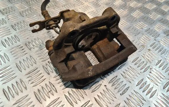 Volkswagen PASSAT B5 Front brake caliper