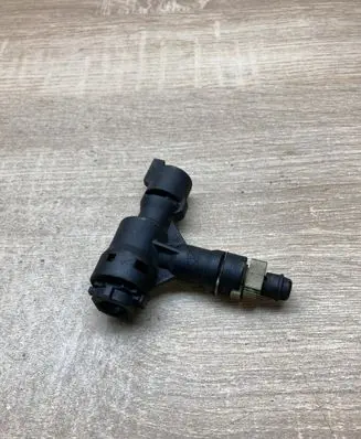 Volkswagen PASSAT B8 Clutch pipe/line 1K0721468C