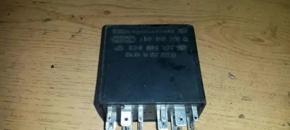 Audi A4 S4 B5 8D Other relay 4b0919471a 5kg00656804