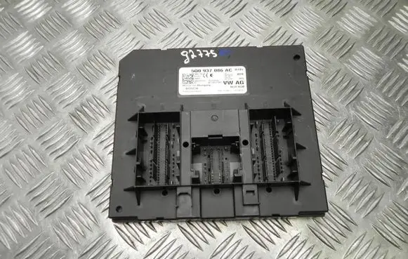Volkswagen Golf Sportsvan Comfort/convenience module 5Q0937086AC
