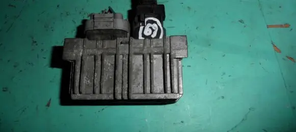 Opel Insignia A Glow plug pre-heat relay 55574293