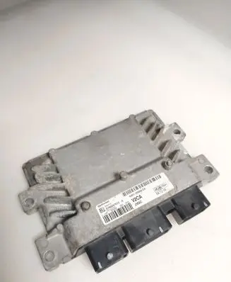 Ford Fiesta Engine control unit/module AV2112A650CA S180047012A