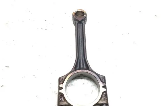 Volkswagen Polo V 6R Connecting rod/conrod 