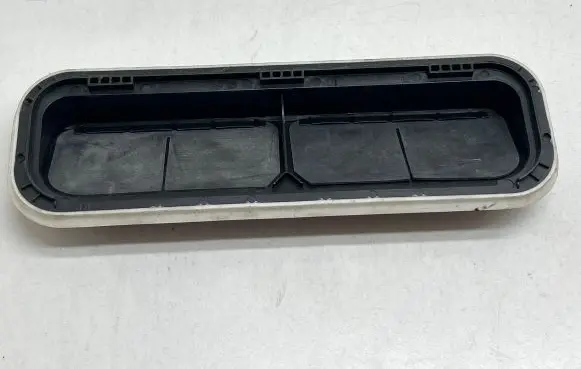 KIA EV6 Quarter panel pressure vent 97510D42000 8180201
