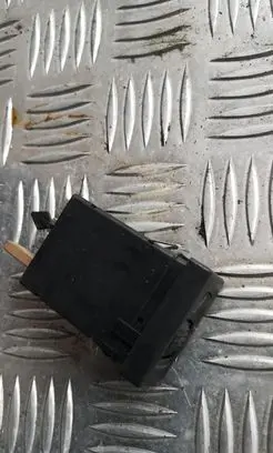 Volkswagen PASSAT B5.5 Seat heating switch 3b0963564c