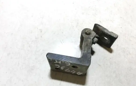 Audi A4 S4 B5 8D Rear door lower hinge