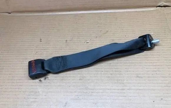 Suzuki Vitara (LY) Rear seatbelt buckle 8498554P00 068022