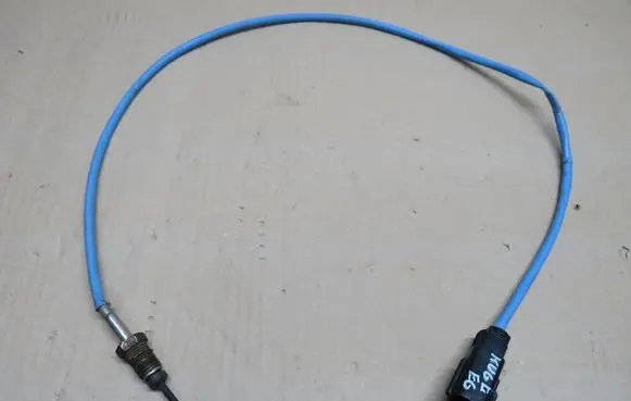 Ford Kuga II Exhaust gas temperature sensor AV4112B591BA