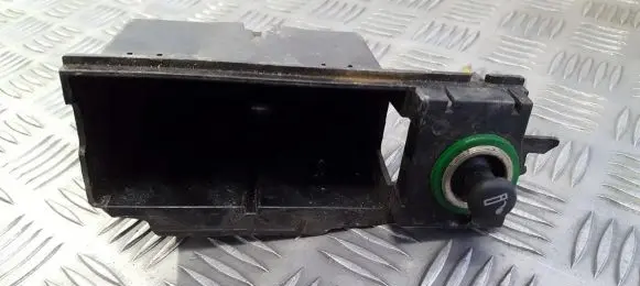 Ford Mondeo MK II Cigarette lighter 97BBF13A500AB 93B015K042CA