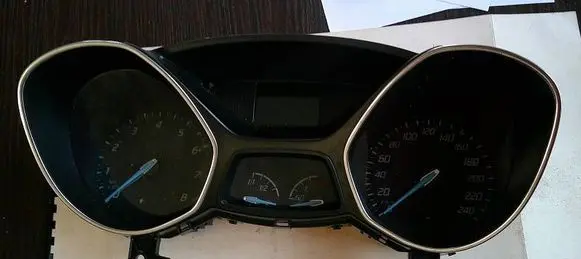 Ford Focus Speedometer (instrument cluster) BM5T10849BAJ 208596930 BM5T14C026AAE