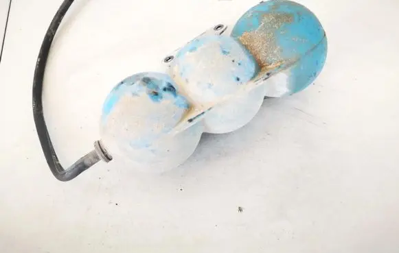Audi A8 S8 D2 4D Vacuum air tank 443131541