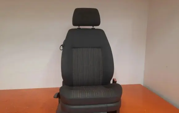 Volkswagen Polo IV 9N3 Front passenger seat 