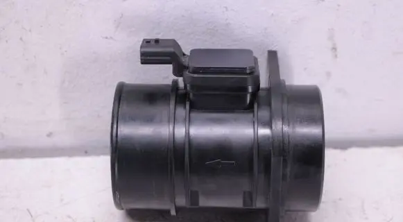 Nissan Primastar Mass air flow meter 145423A