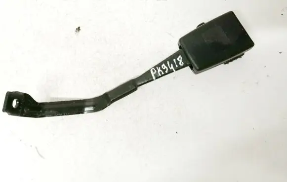 Audi TT TTS Mk2 Front seatbelt buckle 8p0857755b