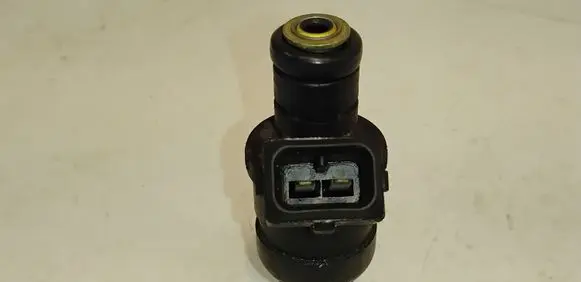 Audi A6 S6 C5 4B Fuel injector 078133551AC