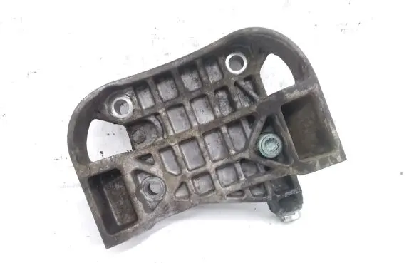 Volkswagen Touareg I Generator/alternator bracket 059903143P