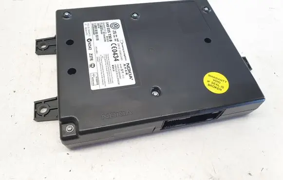 Volkswagen PASSAT B6 Bluetooth control unit module 1K8035730B nr9583