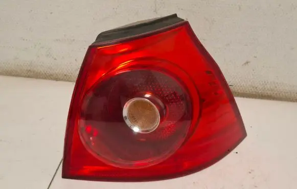 Volkswagen Golf V Rear/tail lights 1K6945096E