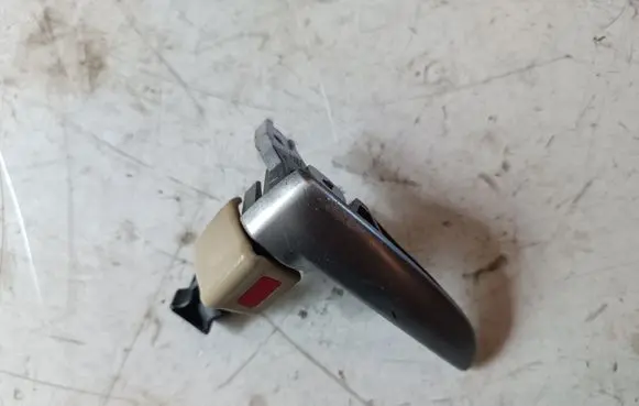 Mazda 3 I Rear door interior handle