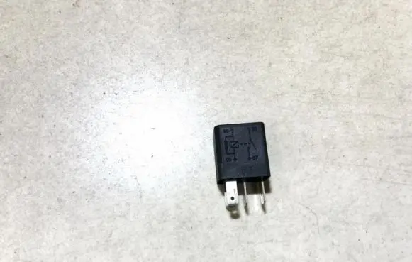 Opel Zafira A Other relay 24432680 70221
