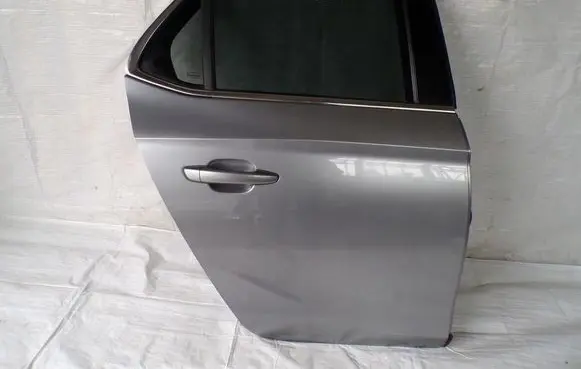 Opel Corsa F Rear door