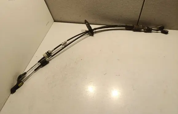 Gear shift cable linkage