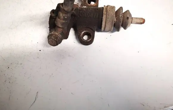 Ford Maverick Clutch master cylinder 