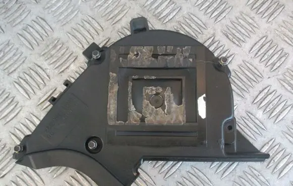 Ford Focus Timing belt guard (cover) 9651560180