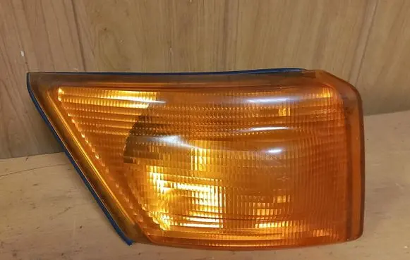 Iveco Daily 4th gen Front indicator light 1315106149