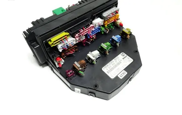 Mercedes-Benz C W204 SAM control unit A2049009701 A2045459801