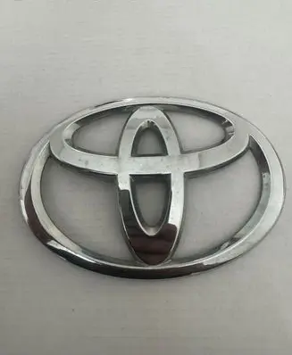 Toyota Avensis T270 Manufacturers badge/model letters 754310D050