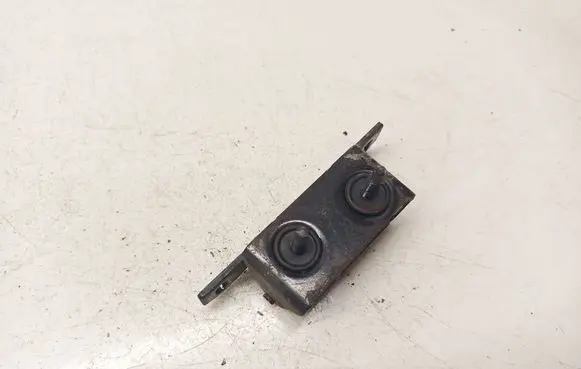 Volvo XC90 Tailgate/trunk/boot hinge 9483797