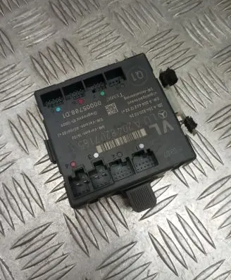 Mercedes-Benz C W204 Door control unit/module A2048207185