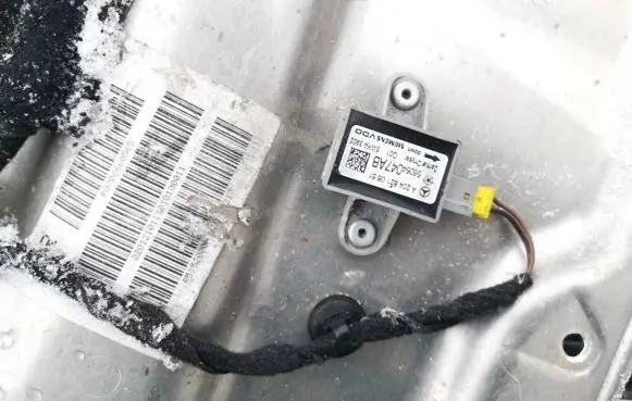 Mercedes-Benz C AMG W204 Airbag deployment crash/impact sensor a20487210651 56054047ab