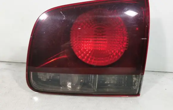 Volkswagen Touareg I Tailgate rear/tail lights 28268003