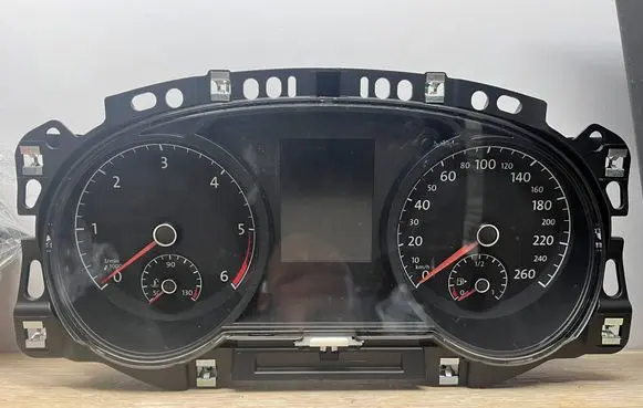 Volkswagen Golf VII Speedometer (instrument cluster) 5G1920741D