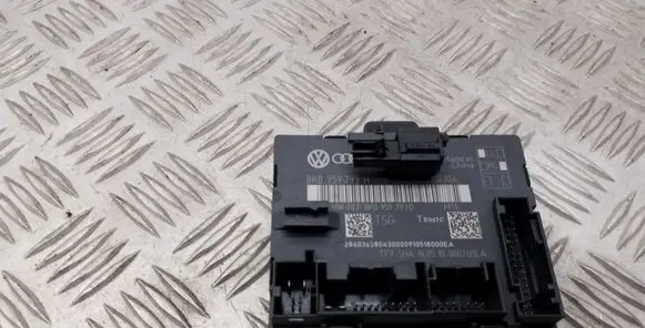 Audi A4 S4 B8 8K Door control unit/module 8K0959793H