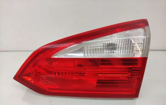 Ford Focus Tailgate rear/tail lights BM5113A602DC