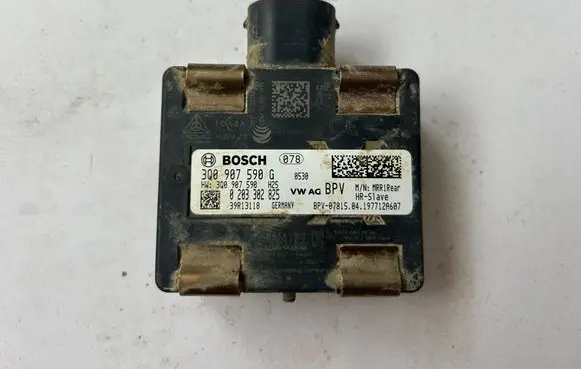 Volkswagen Tiguan Distronic sensor radar 3Q0907590G 27015386