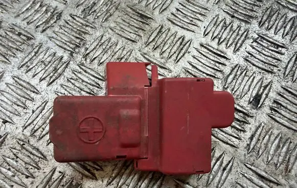 Toyota Yaris Battery box tray cover/lid 826210D020