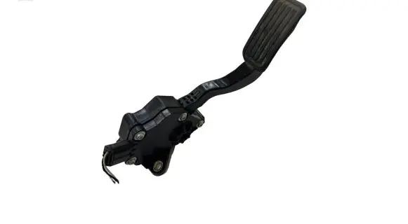 Toyota Urban Cruiser (XP110) Accelerator throttle pedal 7811052020 1988007021 03L30D00142